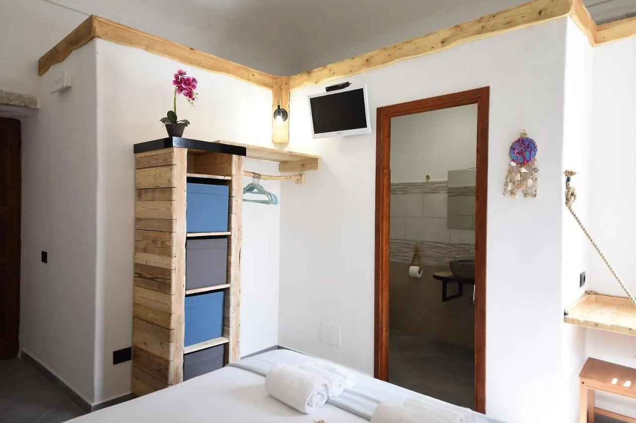 Gasthuis La Casa Di Dario Hotel La Maddalena